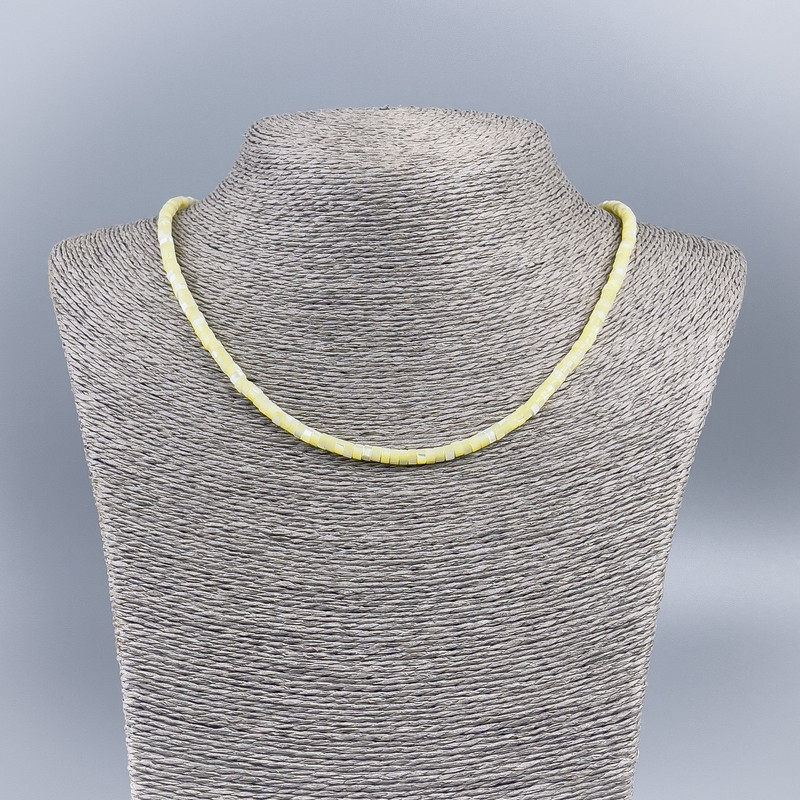 Mother-of-P Pearl Choker Necklace (Toned) Light Lemon Smooth Rondelle, 4x2 mm diameter, length 48 cm