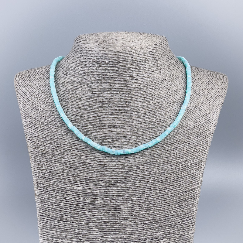Necklace-choker of natural mother-of-pearl (tinted) azure smooth rondelle, diameter 4x2 mm, length 48 cm
