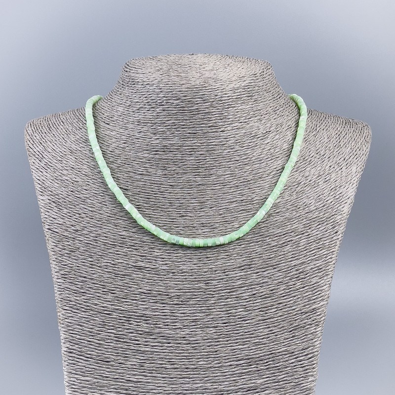 Mother-of-Pearl Necklace-Choker (tinted) mint smooth rondelle, diameter 4×2 mm, length 48 cm