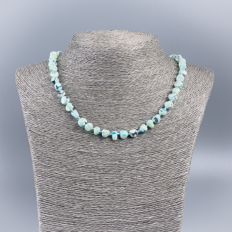Necklace made of natural mother-of-pearl (blue-tinted) round faceted beads, 8mm diameter, length 48cm