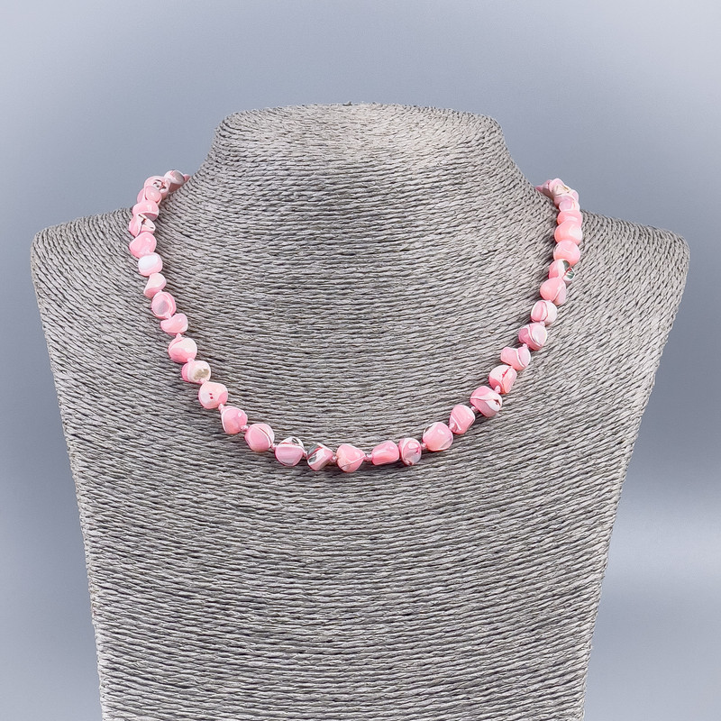Necklace made of natural pink-toned mother-of-pearl, round faceted beads, diameter 8 mm ±, length 48 cm ±