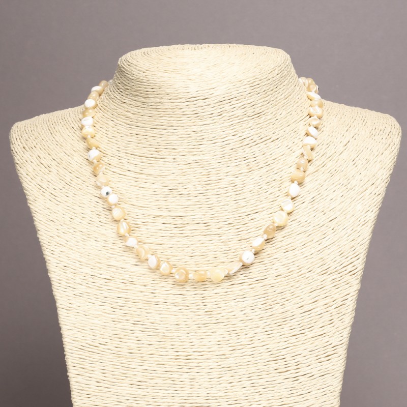 Necklace made of natural mother-of-pearl, beige, round faceting, bead diameter 7×5 mm ±, length 45 cm ±