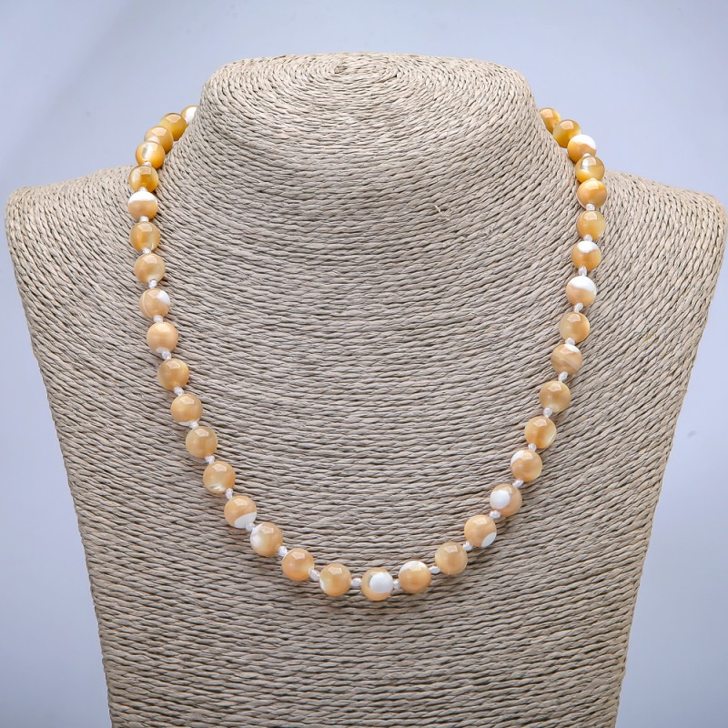 Necklace of natural beige mother-of-pearl, smooth bead, diameter 8mm±, length 45cm±