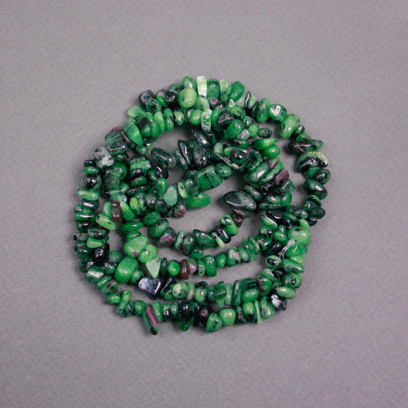 Zoisite Beads on Thread Tiny Chips, 7x6x3 mm+-, length 80 cm+