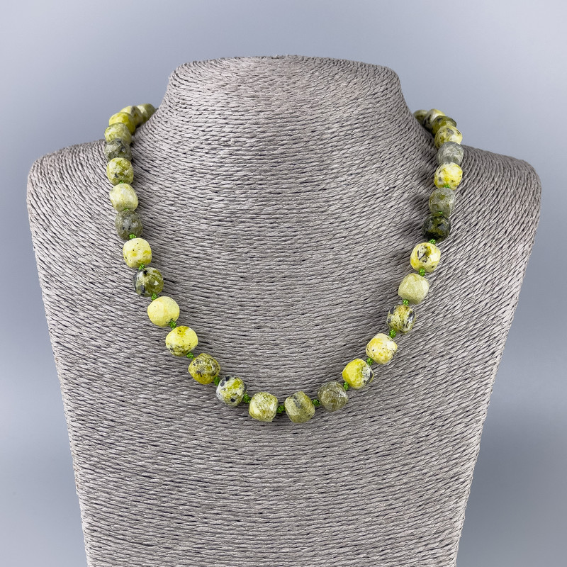 Necklace of Yellow Jadeite with Chunky Beads, Garnet-like Cubes, Stone Diameter 9x9mm, Length 50cm