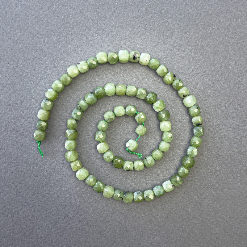 Jadeite Beads, Natural Stone, Faceted Cube Beads, 5x5 mm, on Thread, 38 cm Length
