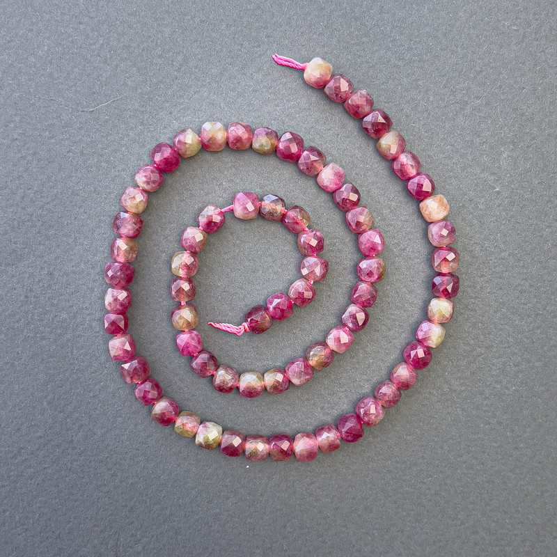 Multicolor Tourmaline Beads, faceted cube, 5.5x5.5x5 mm, thread length 39 cm