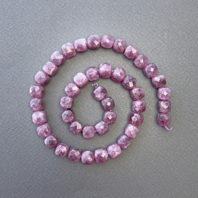 Tourmaline Rubellite Beads natural gemstone faceted cube, diameter 9x9mm±, length 39cm± on thread