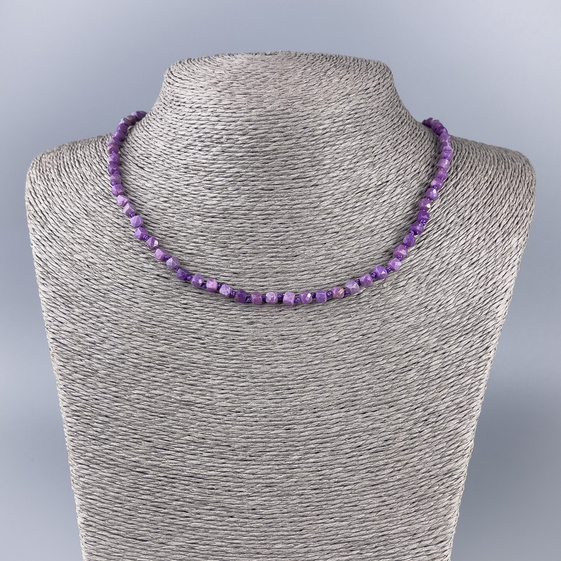 Phosphosiderite Bead Necklace, faceted cube natural stone, diameter 4x4mm ±, length 50cm ±