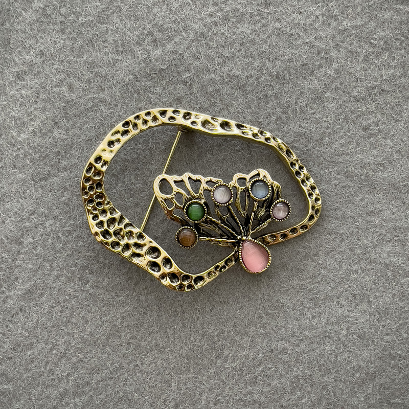 Brooch Butterfly with Multi-Colored Cat’s Eye in Golden Metal 55x43mm