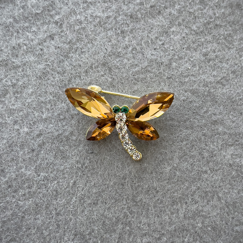 Butterfly Brooch with Yellow and White Crystals on Gold-toned Metal 20×28 mm+