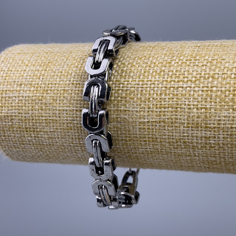 CLEARANCE! Silver-tone chain bracelet, 9mm width, 20cm length +