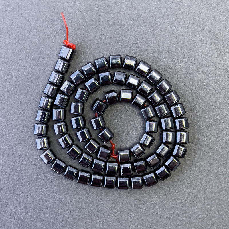 Hematite Beads Cube on Thread, diameter 5.5x6mm ±, length 40cm ±