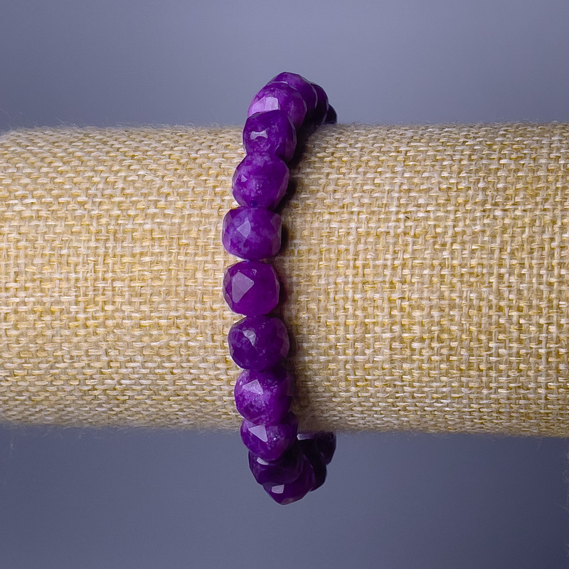 Sugilite Bracelet with Natural Stone, Faceted Cubes, 9mm diameter, 18cm (stretch)