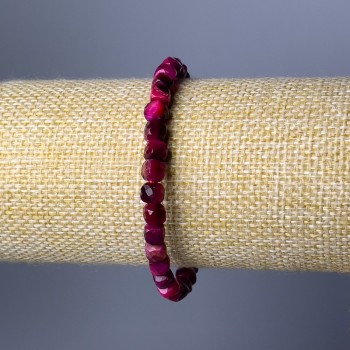 Bracelet Raspberry Cat's Eye Natural Stone Beaded Cubes, diameter 5mm±, length 18cm (stretch)