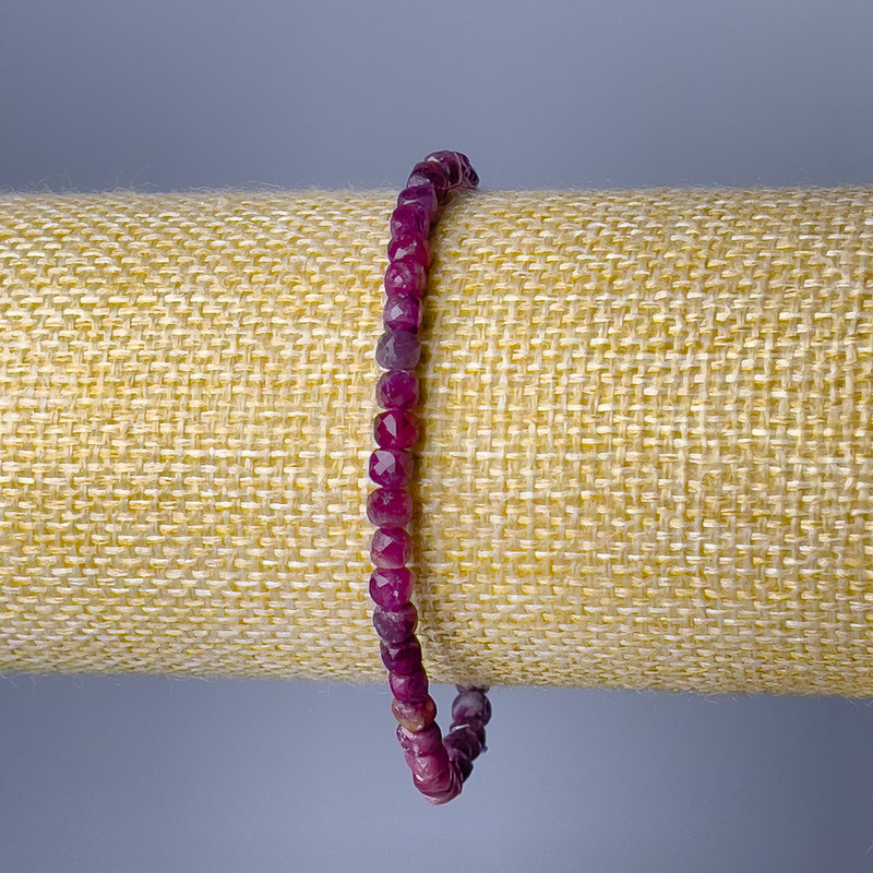 Natural Tourmaline Bracelet with Faceted Cubed Beads, 4 mm diameter, 18 cm length (stretch)
