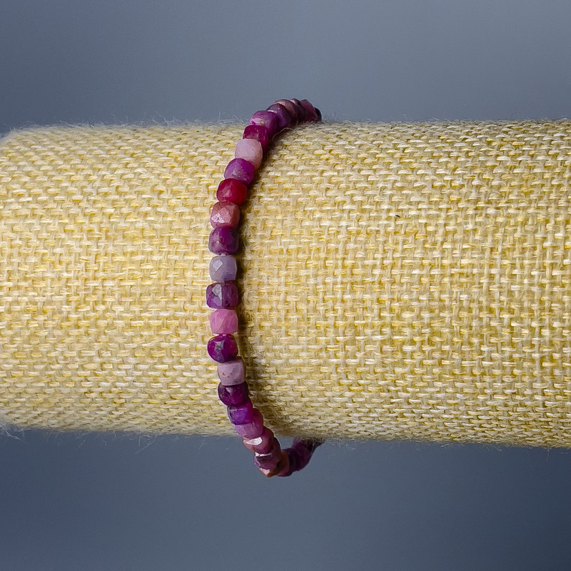 Bracelet, Natural Tourmaline, Faceted Cube Beads, 4 mm diameter ±, 18 cm length (stretch)