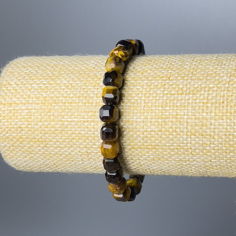 Tiger’s Eye Bracelet, Natural Stone Faceted Cubes, 7mm diameter, 18cm length (stretch)