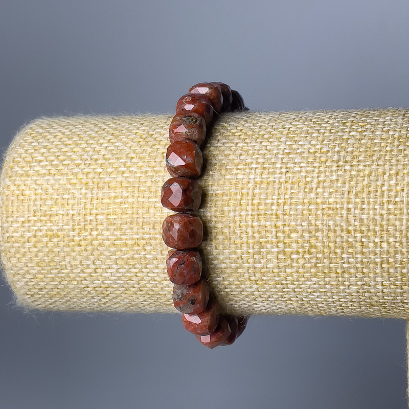 Red Jasper Bracelet with Faceted Cube Natural Stone, 8.5mm diameter, 18 cm length (stretch)