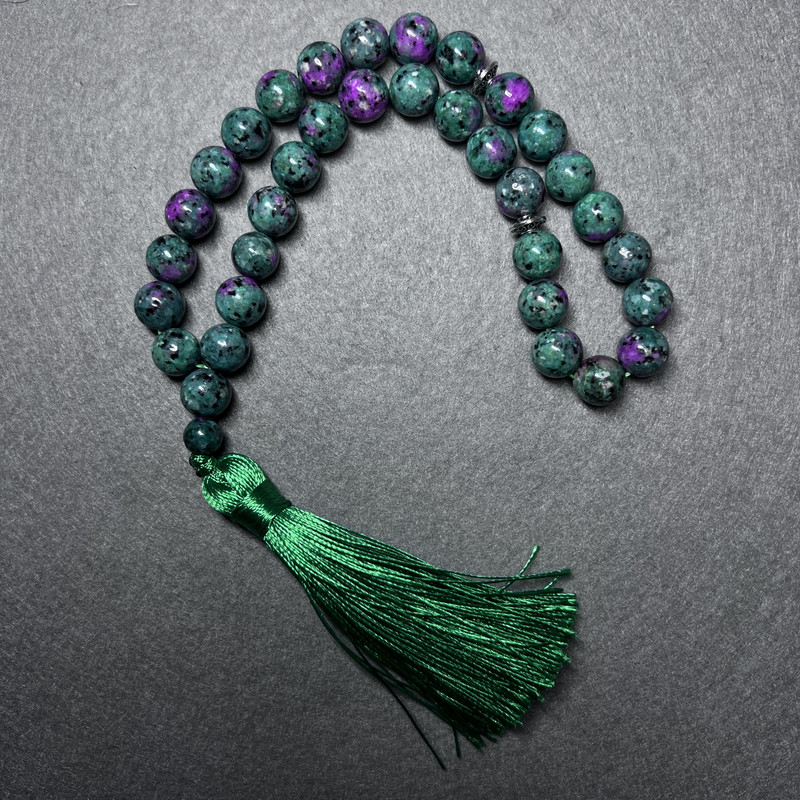 Zoisite Beads Natural Stone Smooth Round Bead, 10mm diameter ±, 33 beads, with metal inlays
