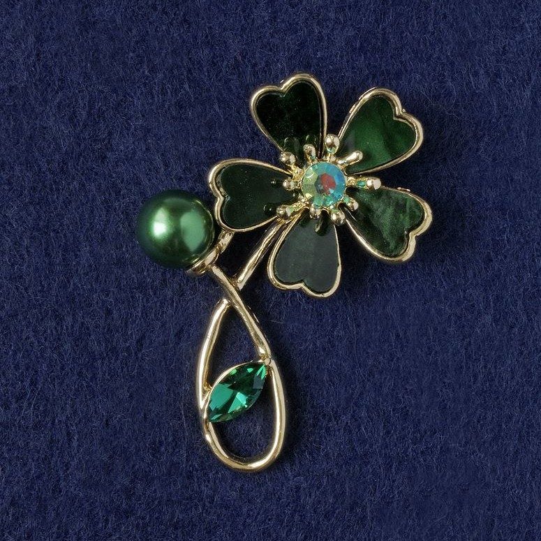 Brooch Flower Green Mother of Pearl, Crystal, Bead, Gold-tone Metal 33x51mm