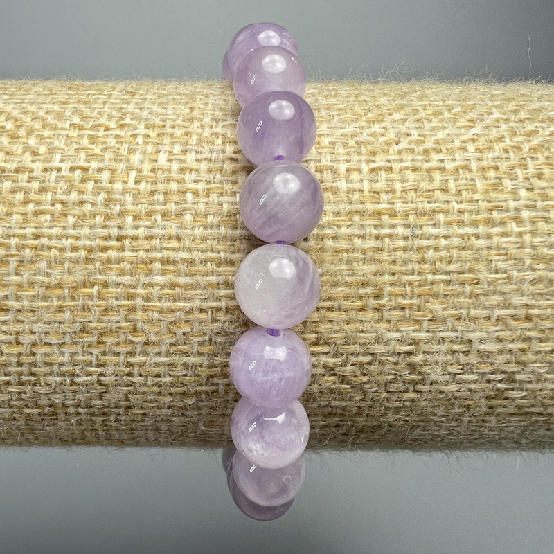Lavender Amethyst Bracelet, natural stone, smooth round beads 8mm, length 18cm, stretchy