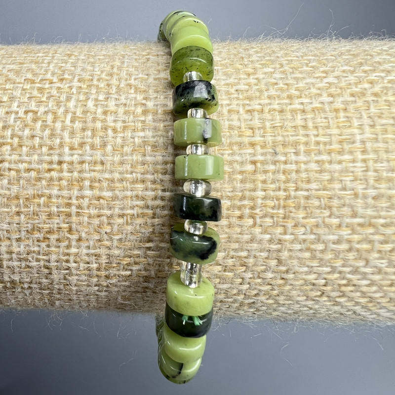 Bracelet Jadeite Canadian natural stone disc, diameter 6x3mm+-, length 18cm+- (stretch) with seed beads