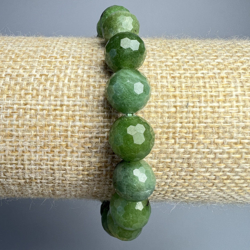 Bracelet Jadeite Canadian Natural Stone Faceted Bead, diameter 10mm±, length 18cm± (stretch)