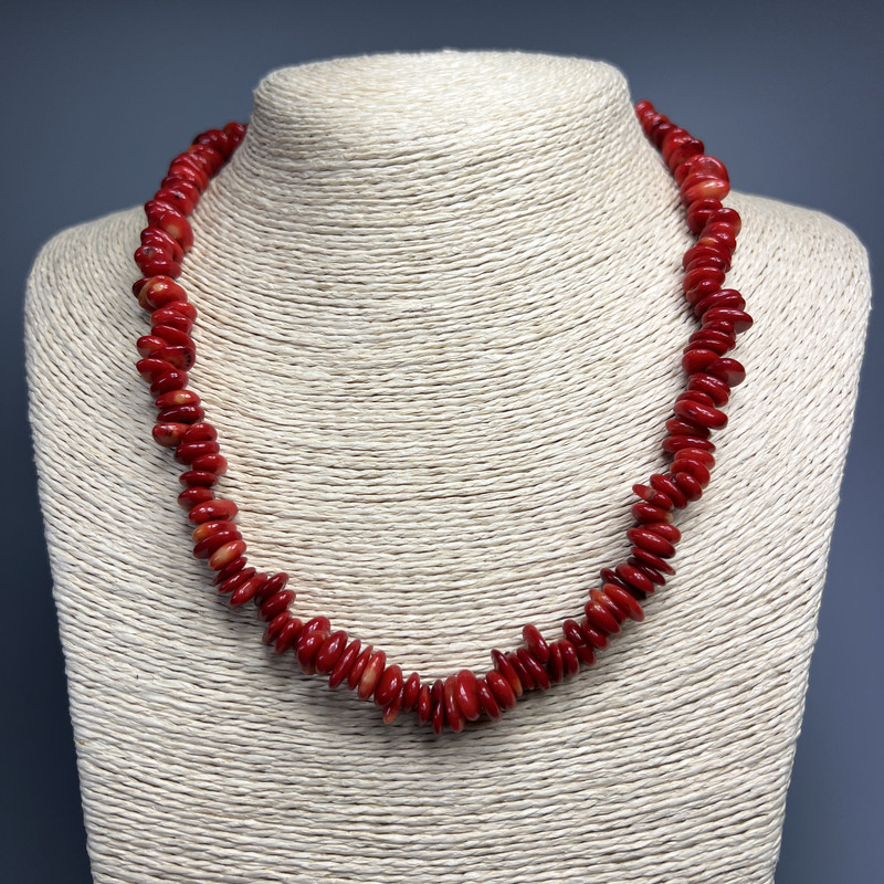Necklace of Natural Coral, faceted oval beads, diameter 10×3mm±, length 45cm ±
