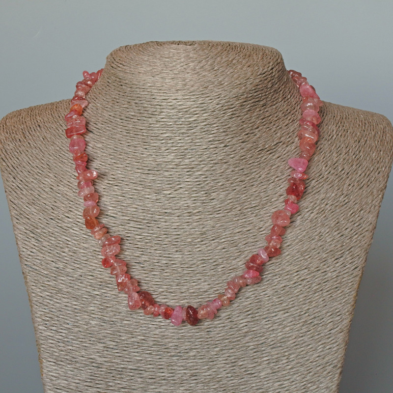 Strawberry Quartz Necklace natural stone碎碎?