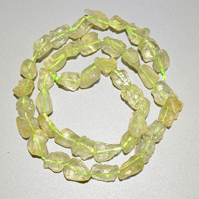 Citrine Quartz Beads, Natural Stone Briolette Beads, 9x10mm, 40cm string on thread