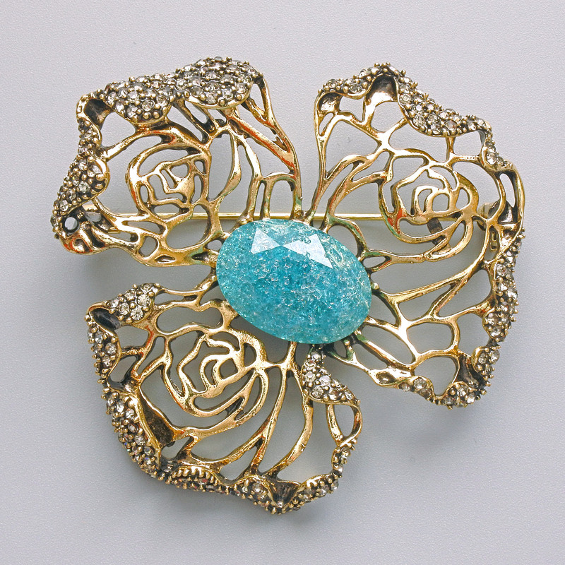 Brooch Pendant Flower blue aquarium effect, white rhinestones, gold-toned metal 51x51mm