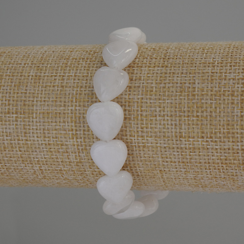 Bracelet White Quartz Heart, 12x12mm+-, diameter 18cm, stretch