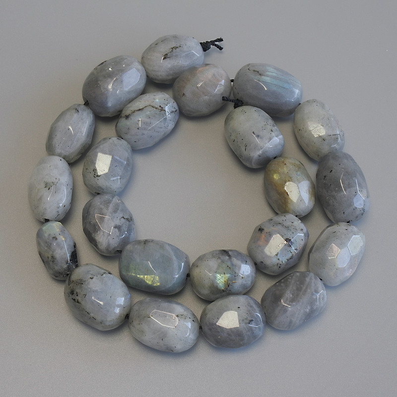 Labradorite Beads Faceted Rondelle, 16–19×12–15 mm on Thread, 40cm+ Length