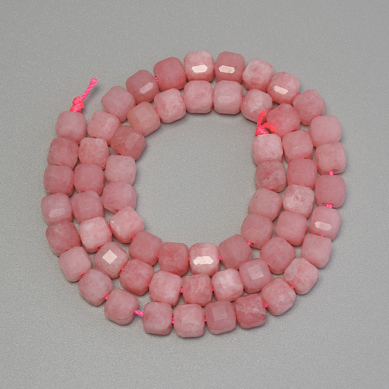 Tourmaline Beads, faceted cube, diameter 5x5mm ±, length 32cm ± on thread