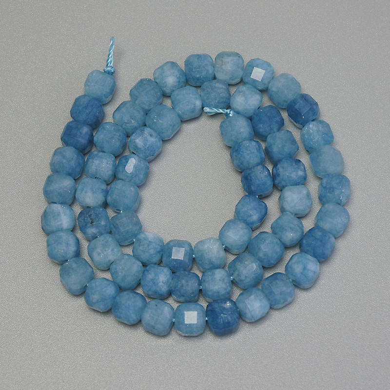Aquamarine Beads, Faceted Cubes, 5x5 mm, 33 cm length on thread