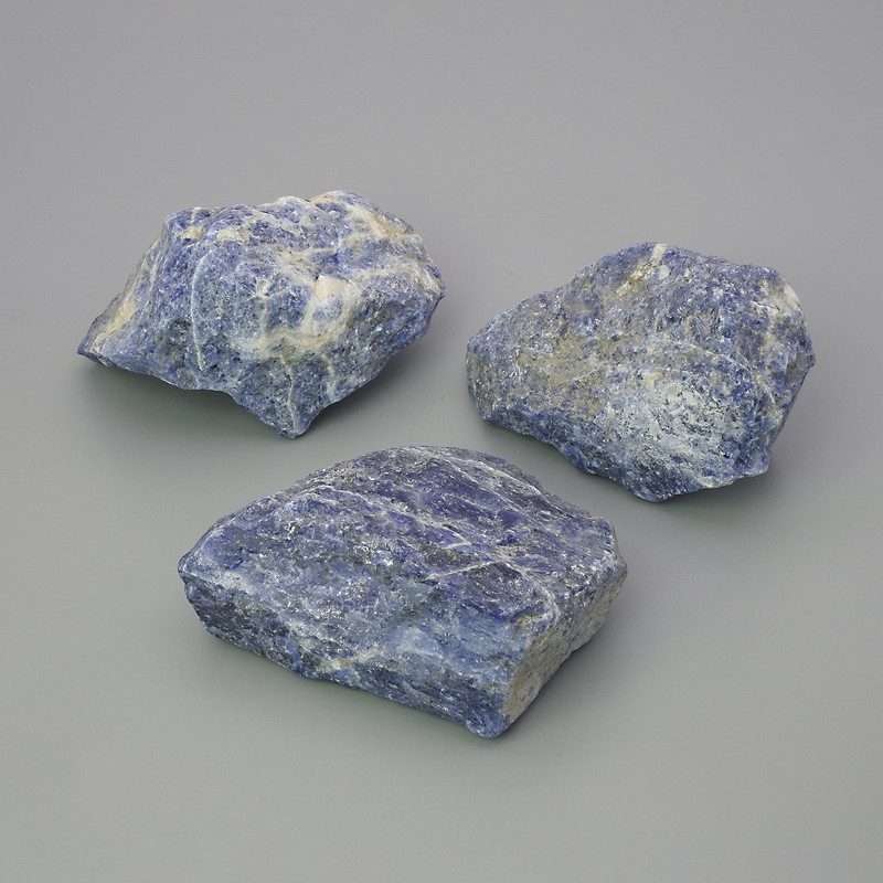 Souvenir natural stone Sodalite unpolished stone ~ sizes 34-50x35x28mm (+-) packaging 100g (price per 100g)