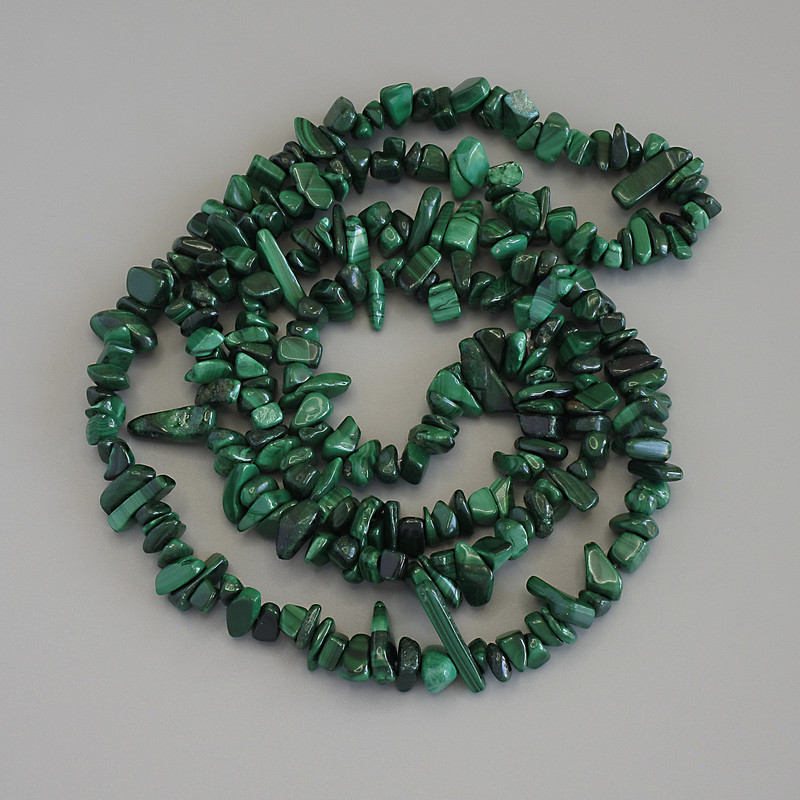 Malachite Beads, Chip, diameter 8-16×2-6 mm ± on thread, length 80 cm+