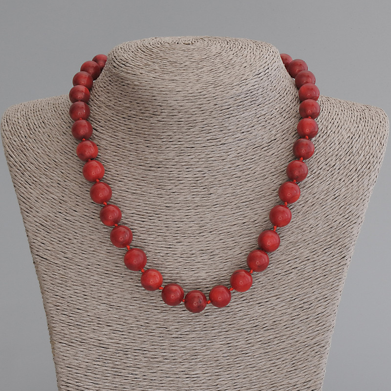 Coral necklace Smooth round beads 11mm ±, length 50cm ± with clasp