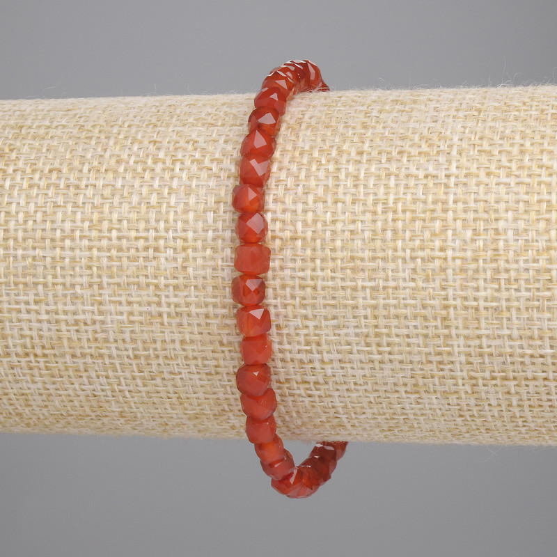 Carnelian Bracelet Faceted Cube 4x4 mm, 18 cm long, stretchy