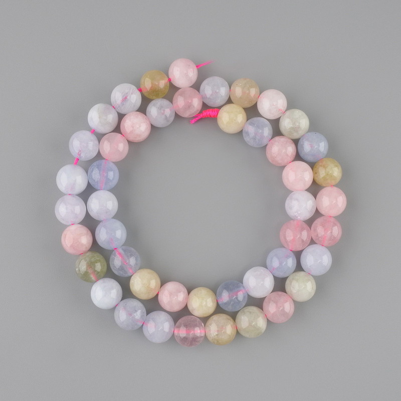 Morganite beads smooth round bead 8.5 mm +- , length 38 cm +- on a thread