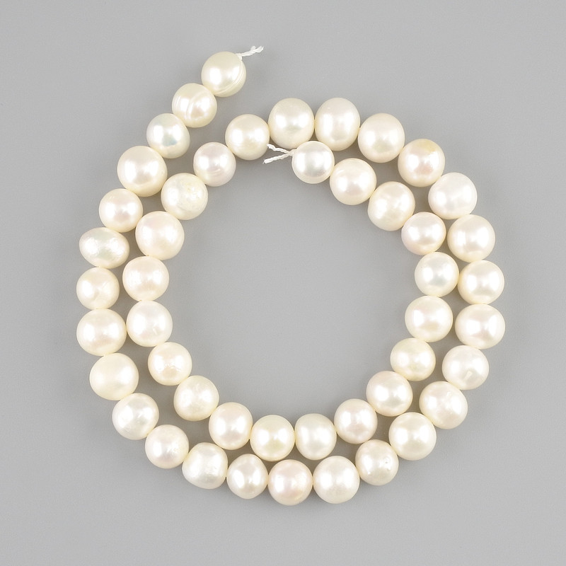 Freshwater Pearls, diameter 7, 5–8×7–8 mm ± on a string, length 36 cm+