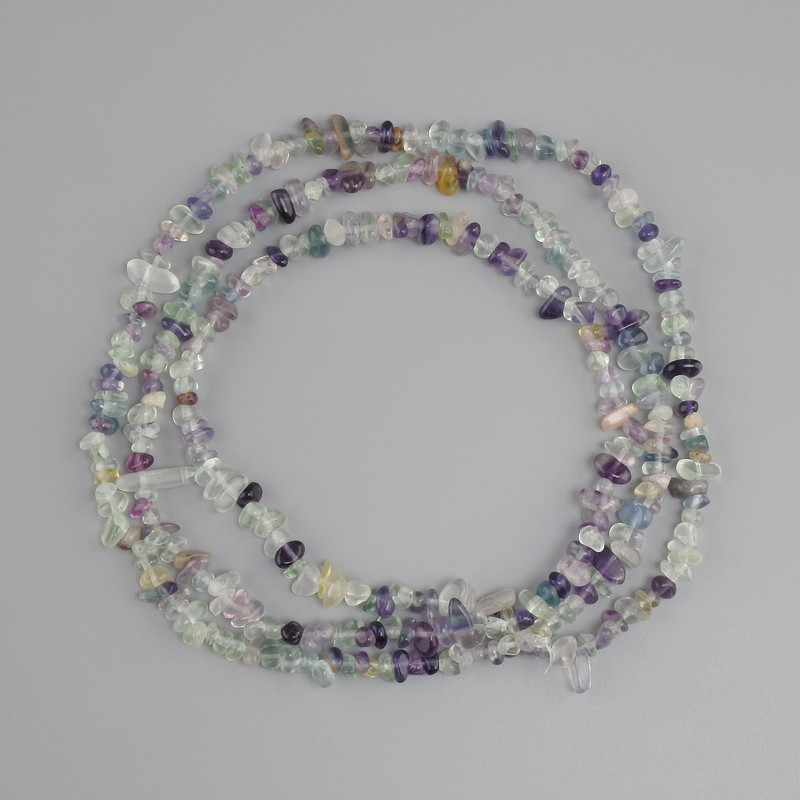 Fluorite tumbled chips beads, diameter 4-9x2-4mm +/- , string length 80 cm +/-