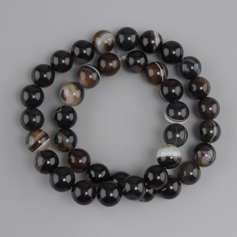 Agate beads, smooth round bead, diameter 10 mm ±, length 37 cm ± on a thread