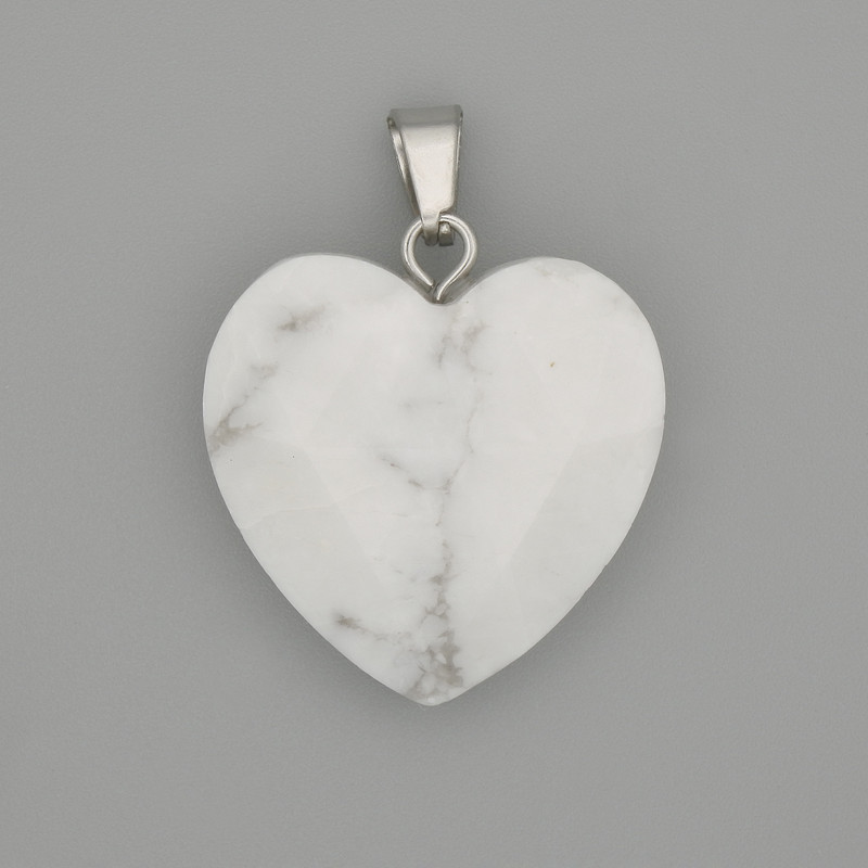 Pendant Howlite faceted heart 20x20 mm+