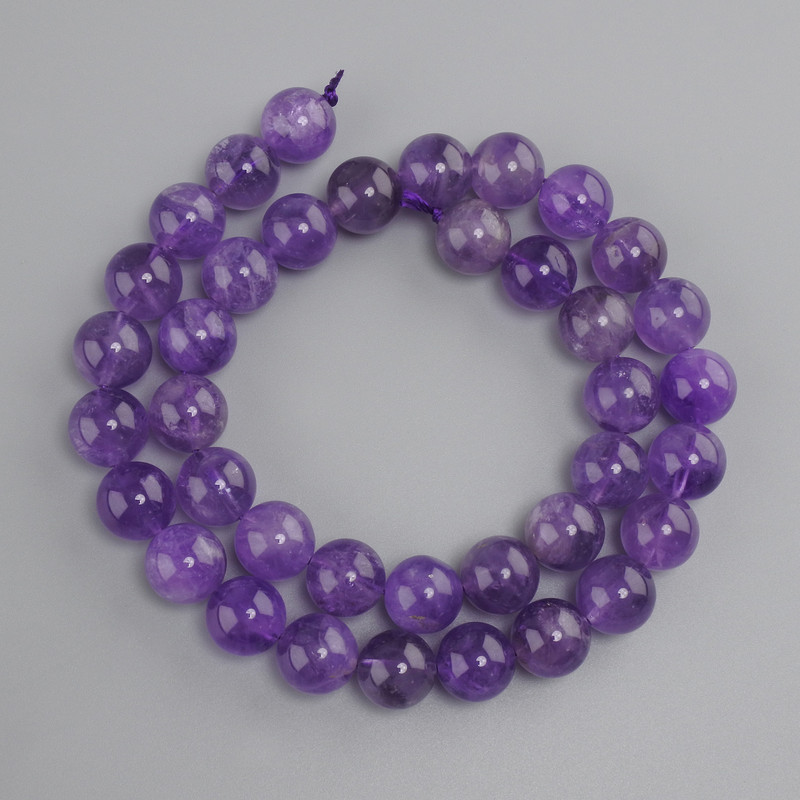 Amethyst beads, smooth round bead, diameter 10 mm +/-, length 38 cm +/- on a string