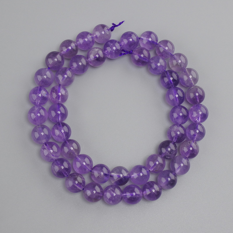 Amethyst beads, smooth round bead, diameter 8.5 mm +/-, length 38 cm +/- on a string
